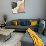 Spacious And Family Friendly L 3Bhk Full Apartment Access