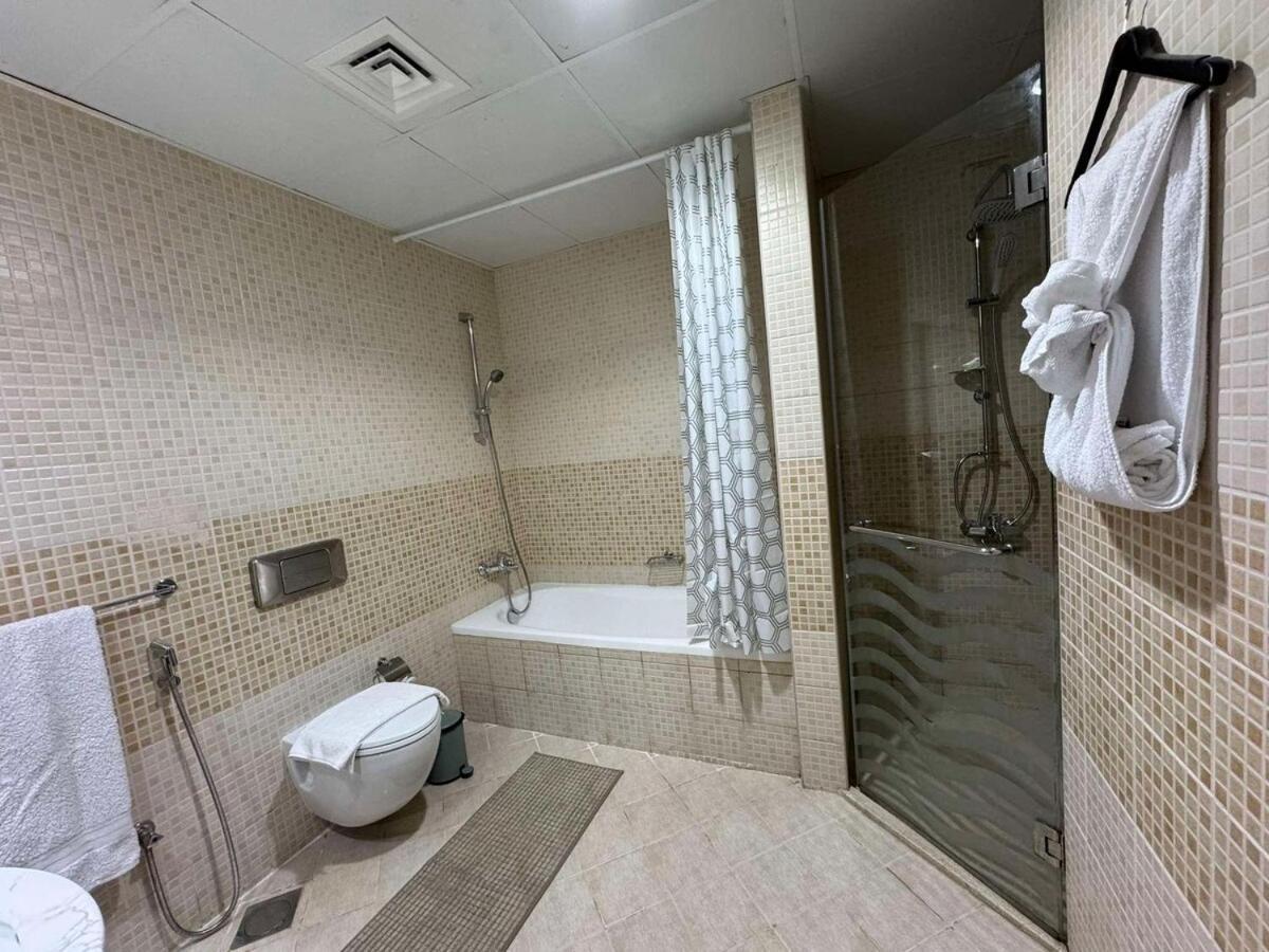 Spacious And Family Friendly L 3bhk Full Access Appartement *